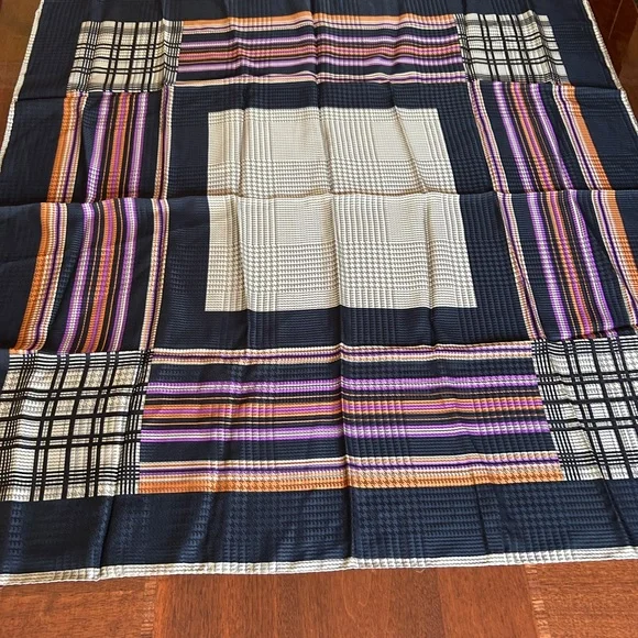 Elegant Multicolor striped Scarf silk hand, rolled ladies accessory - Picture 3 of 7